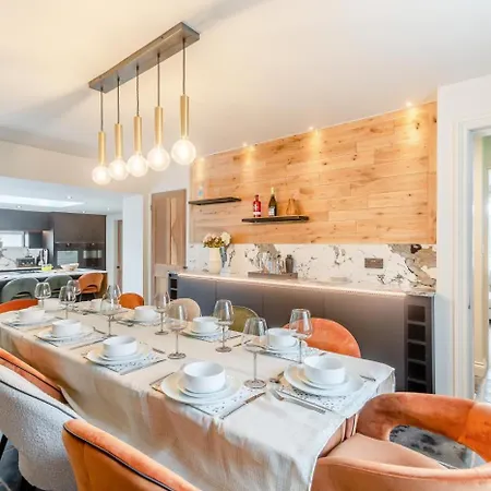 4 Bed In Oc-l29736 *