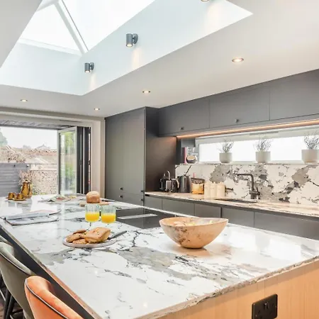 4 Bed In Oc-l29736 Hébergement de vacances